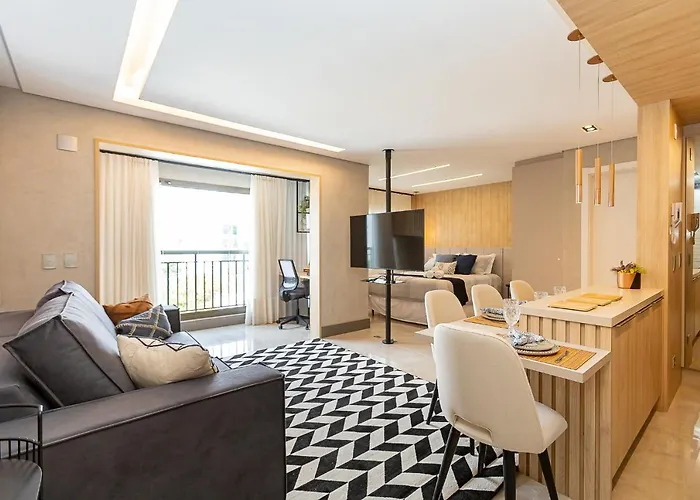 Luxuoso Apt Batel - 4 Minutos Do Shopping Patio Batel C/ Garagem, Piscina, Sauna E Academia